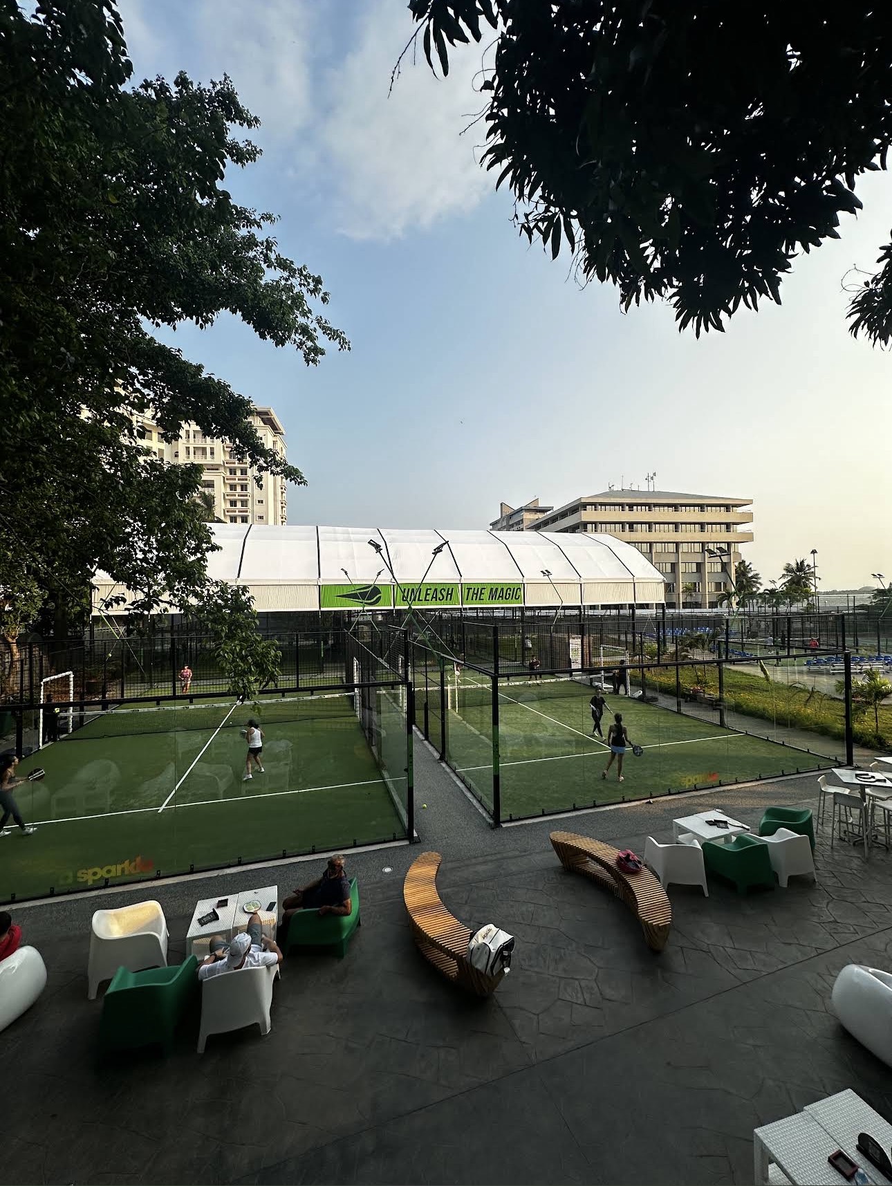 Monaliza Tennis Club seating